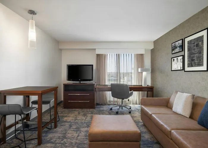 By Marriott 3* Champaign